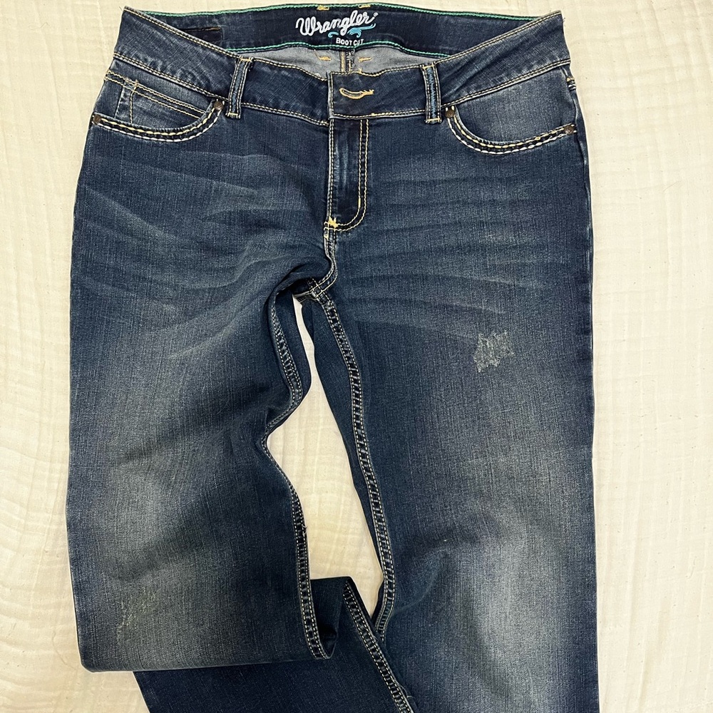 Wrangler low rise western boot cut